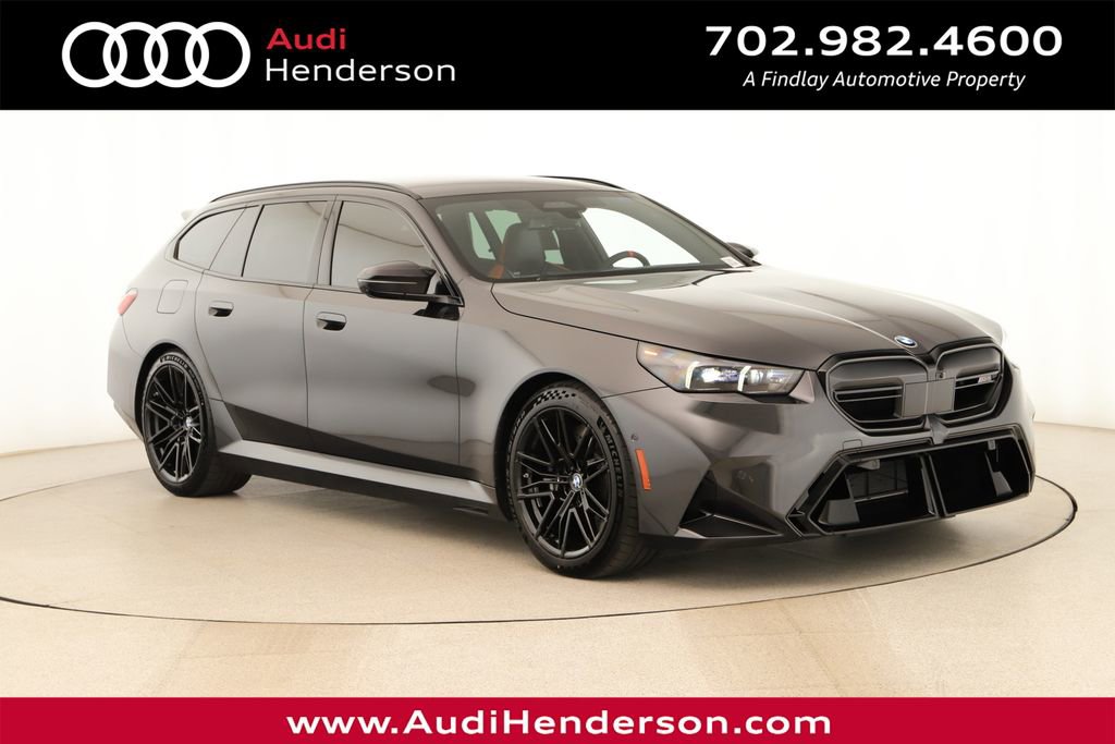 Used 2026 BMW M5 Touring AWD/4WD image 1