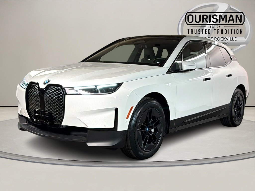 Used 2024 BMW iX xDrive50 w/ Premium Package image 2
