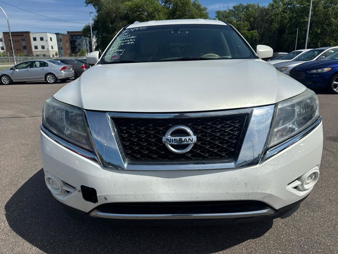 Used 2014 Nissan Pathfinder SV w/ Trailer Tow Package AWD/4WD image 2