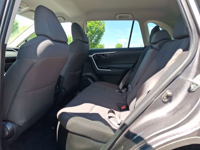 Certified 2023 Toyota RAV4 LE AWD/4WD image 10