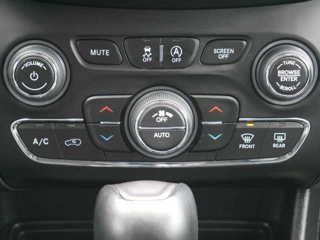 Used 2022 Jeep Cherokee Limited w/ Mopar Interior Package image 20