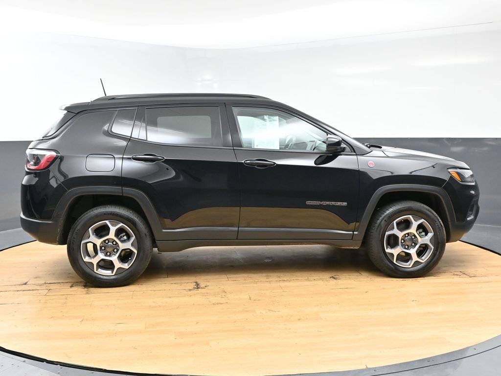 Used 2022 Jeep Compass Trailhawk image 15