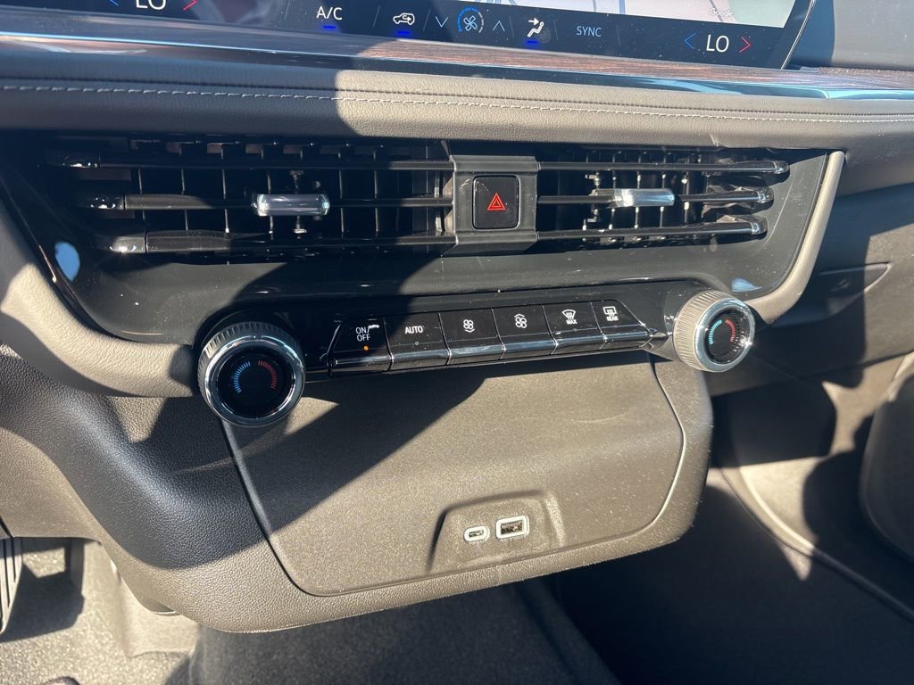 New 2026 Chevrolet Suburban LS w/ LPO, Dark Essentials Package AWD/4WD image 19