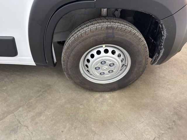 New 2026 RAM ProMaster 2500 w/ Convenience Group image 17