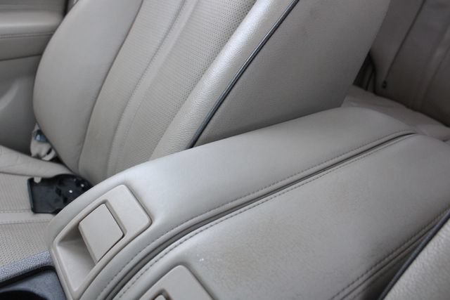 Used 2012 Lincoln MKX AWD image 20
