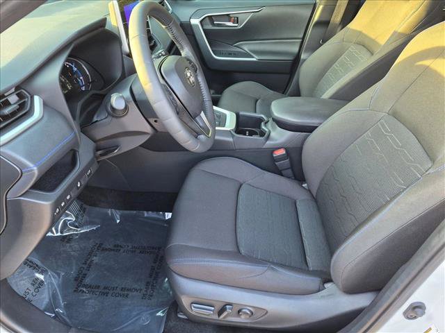 Certified 2025 Toyota RAV4 SE w/ Convenience Package AWD/4WD image 15