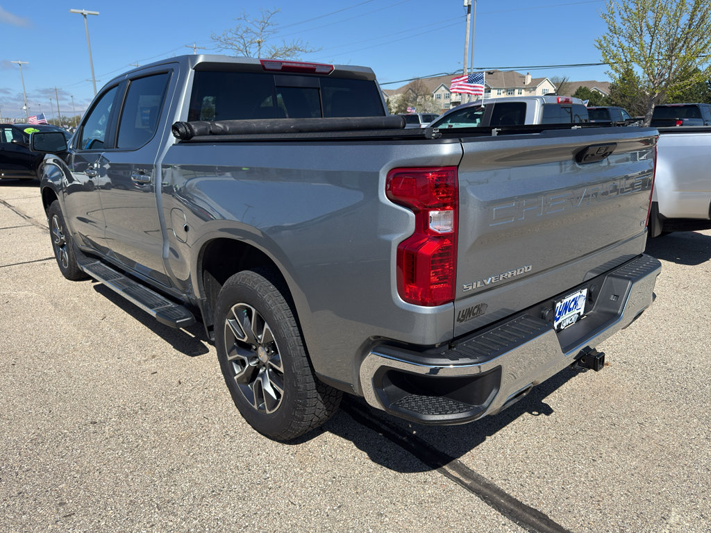 Used 2024 Chevrolet Silverado 1500 LT AWD/4WD image 4