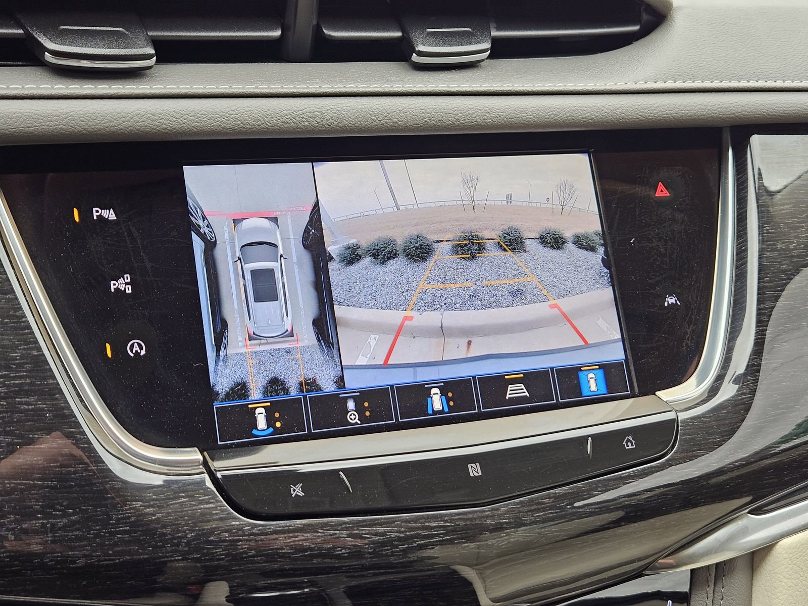 Used 2021 Cadillac XT6 Premium Luxury image 20