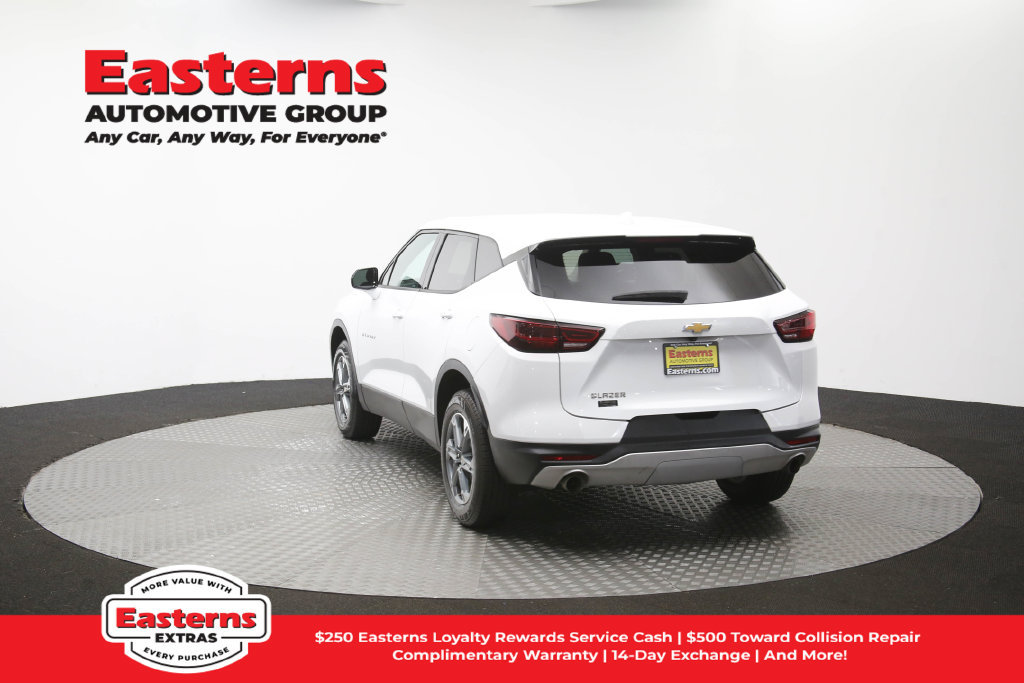 Used 2025 Chevrolet Blazer LT FWD image 67
