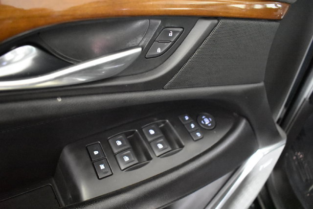 Used 2017 Cadillac Escalade Premium Luxury AWD/4WD image 8