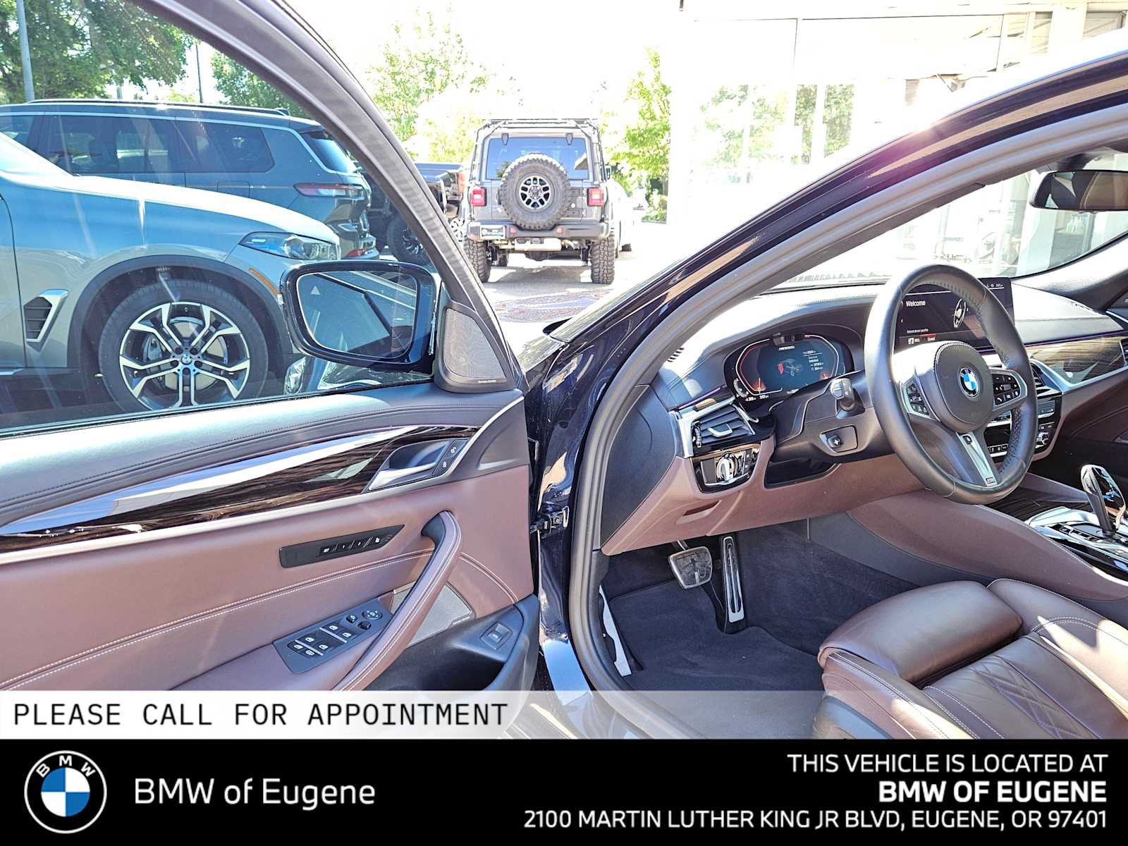 Used 2023 BMW M550i xDrive w/ Executive Package AWD/4WD image 23