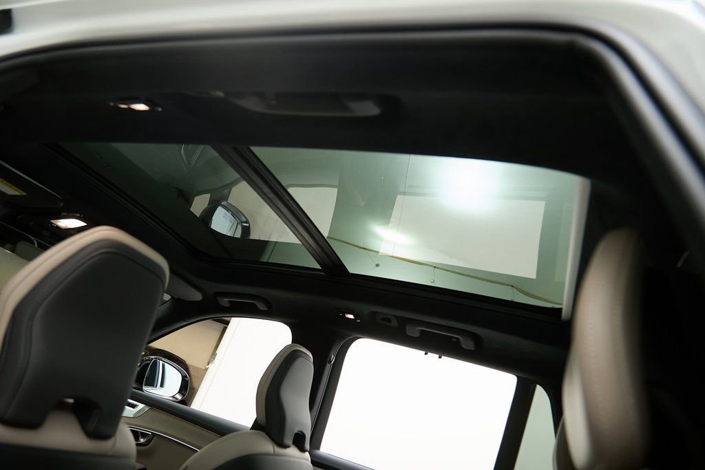 New 2026 Volvo XC90 B6 Ultra w/ Lounge Package image 22