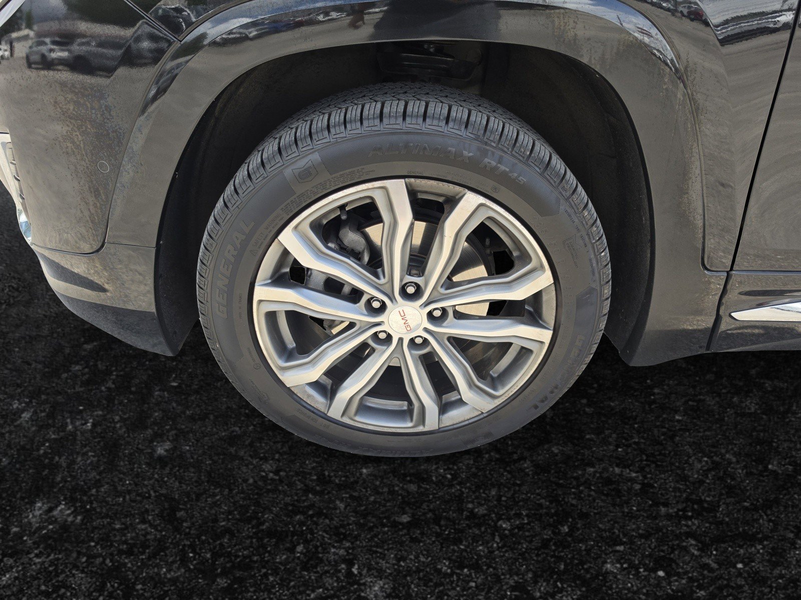 Used 2019 GMC Terrain Denali w/ Advanced Safety Package AWD/4WD image 37