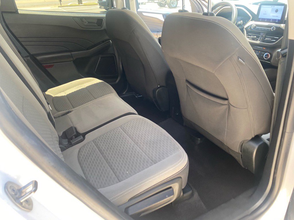 Used 2022 Ford Escape SE image 36