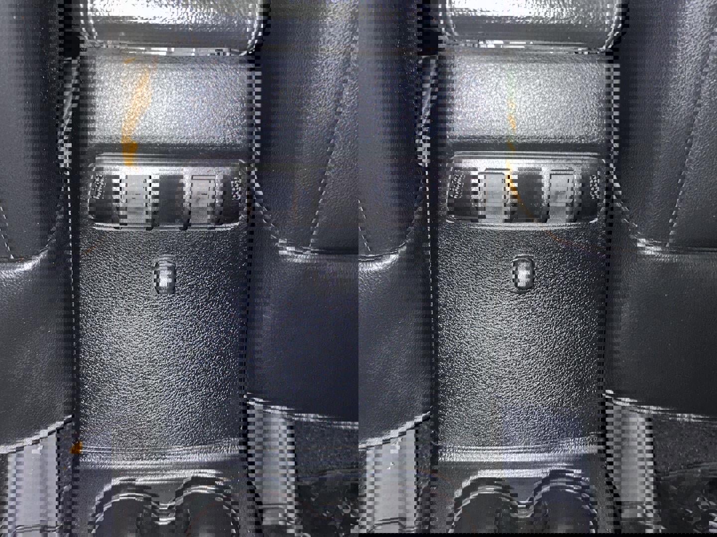 Used 2018 Jeep Wrangler Unlimited Sahara image 23