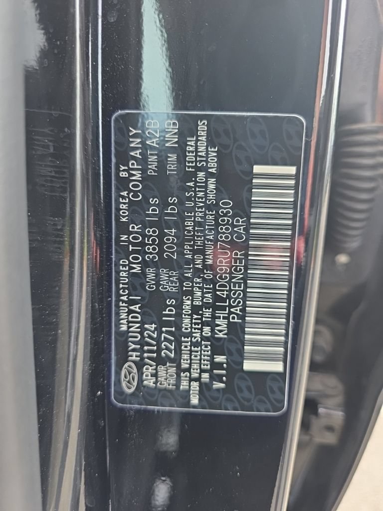 Used 2024 Hyundai Elantra SE FWD image 24