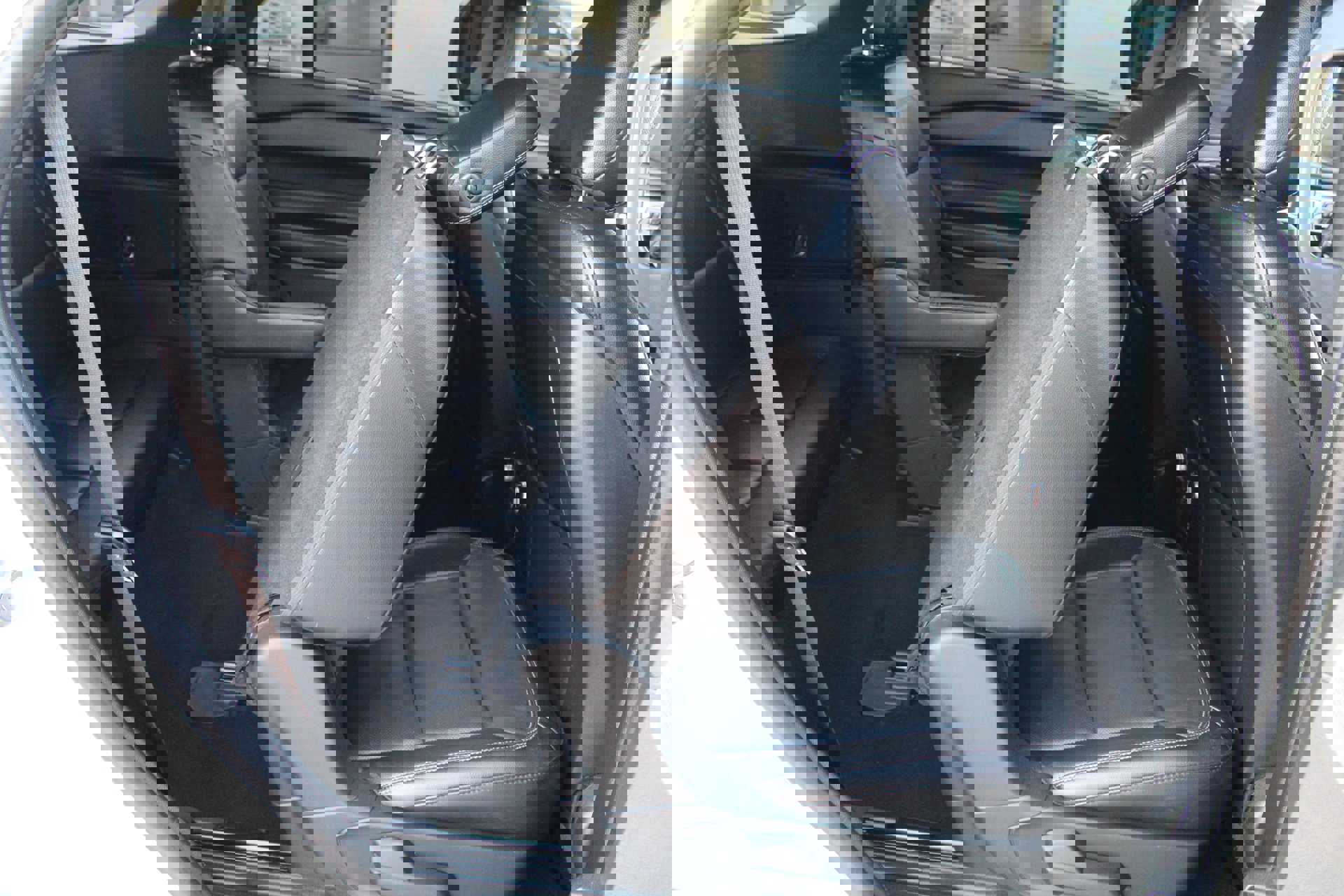 Used 2020 Ford Explorer Limited image 21