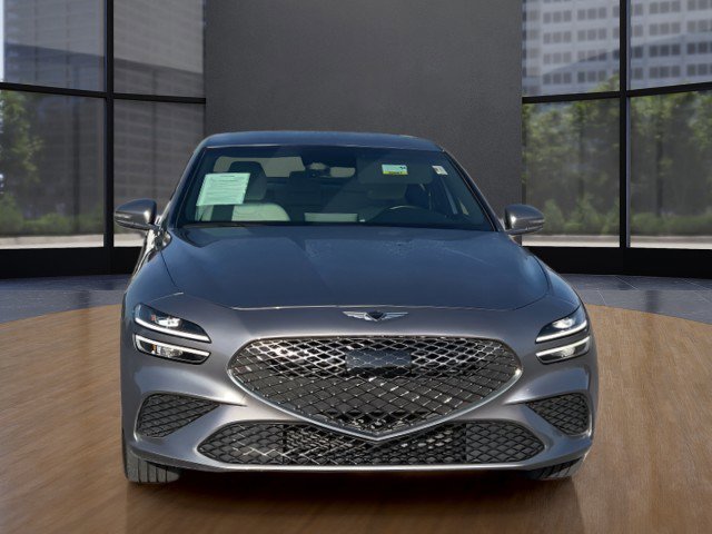 Used 2025 Genesis G70 2.5T image 9