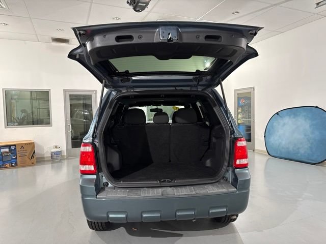 Used 2011 Ford Escape XLT w/ 201A Rapid Spec Order Code FWD image 11
