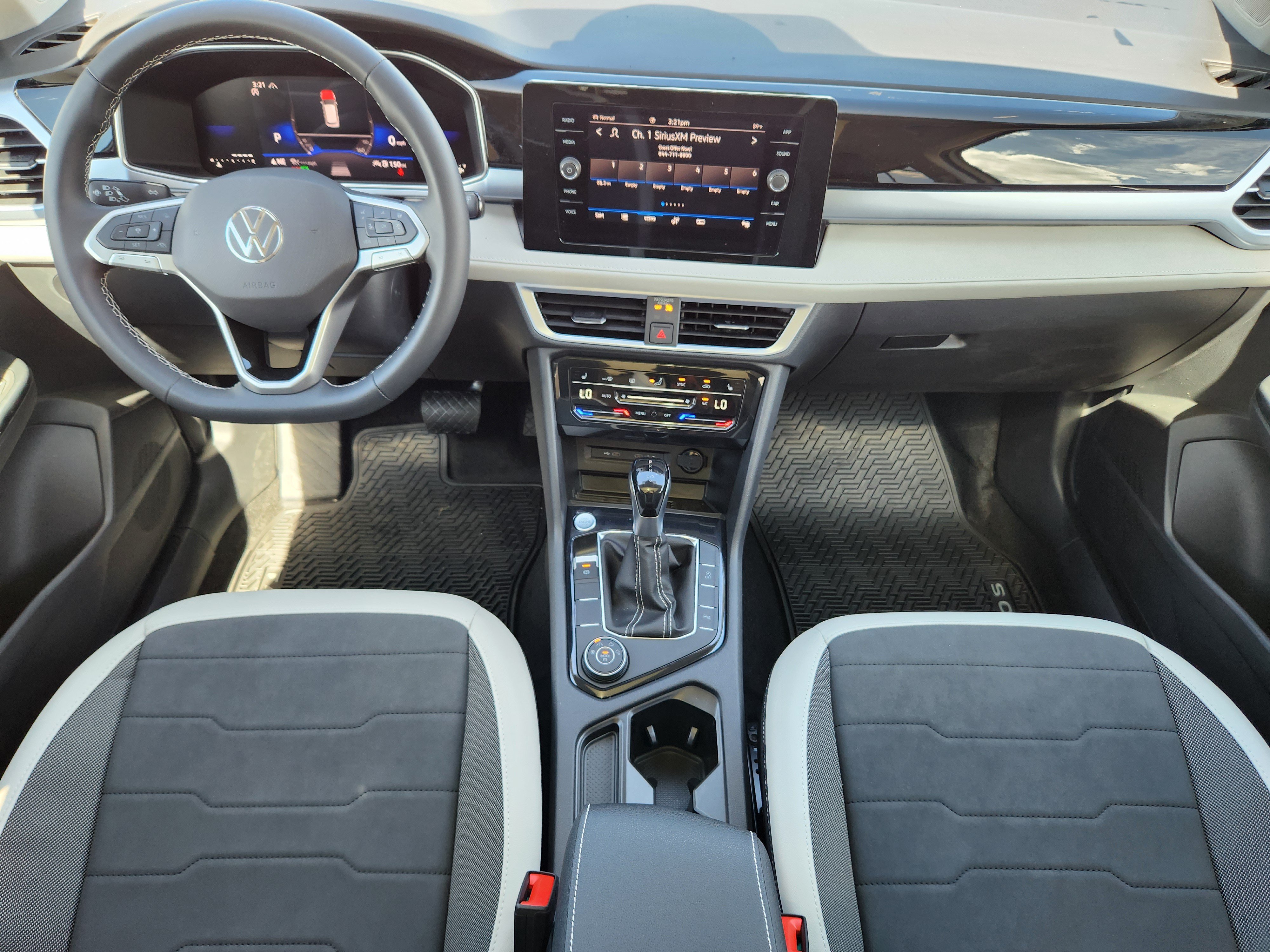 New 2026 Volkswagen Taos SE AWD/4WD image 20