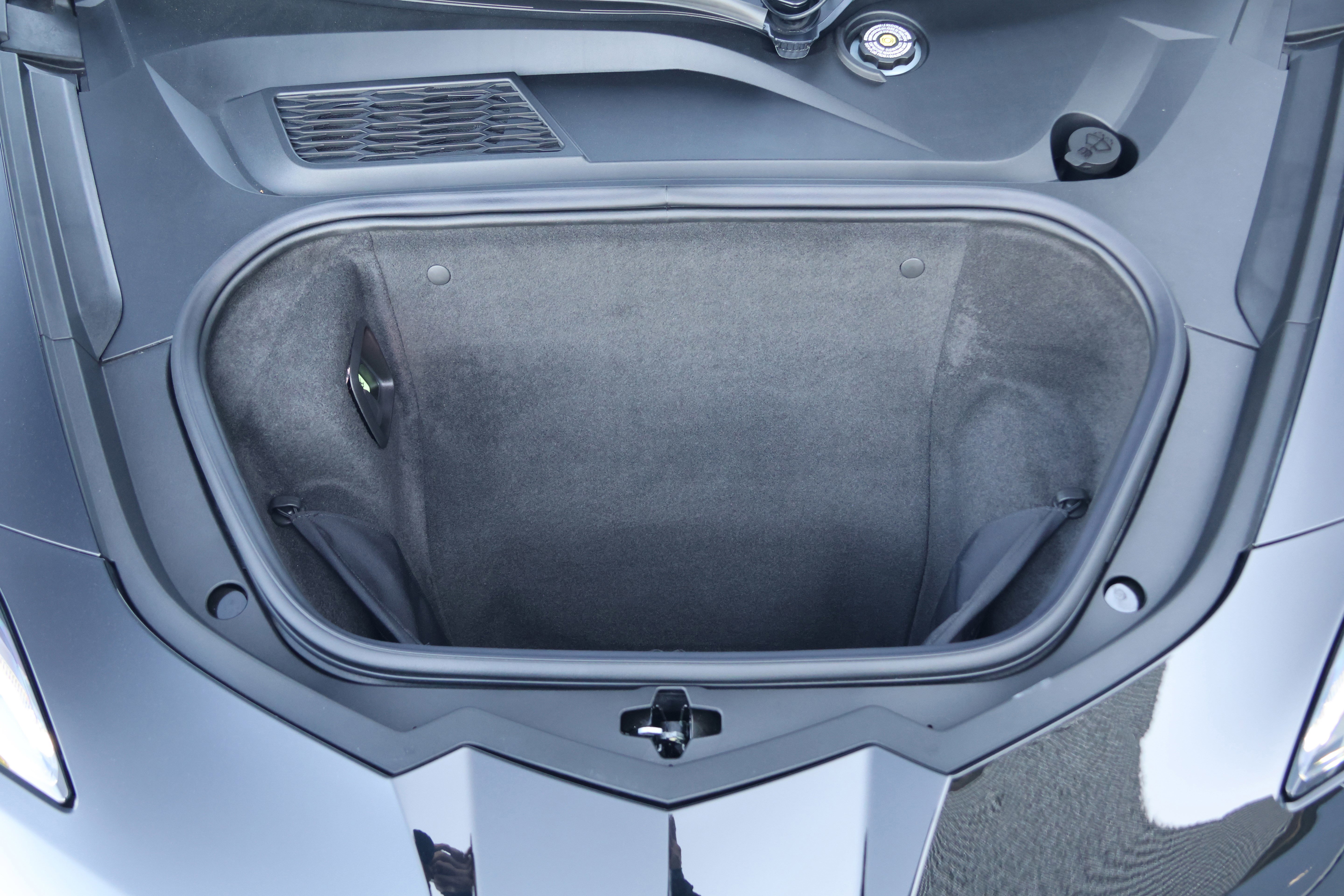 Used 2025 Chevrolet Corvette Stingray Premium Conv w/ Z51 Performance Package RWD image 34