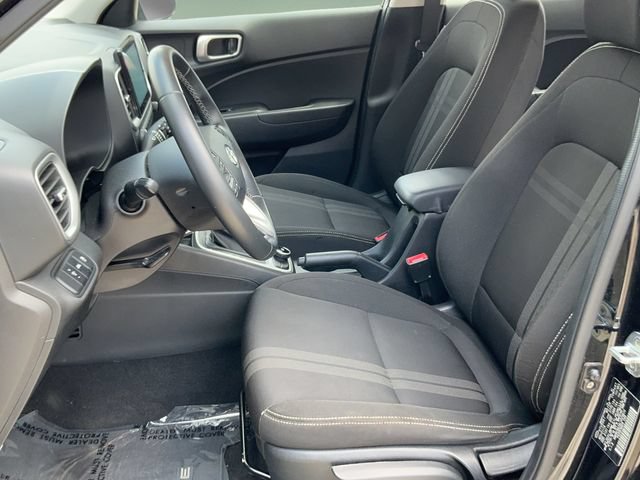 Used 2020 Hyundai Venue SEL w/ Convenience Package FWD image 12