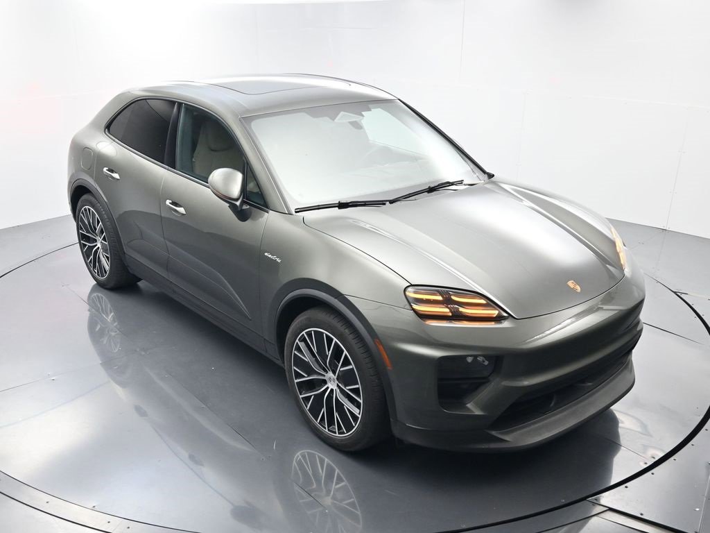 Used 2025 Porsche Macan Electric image 41