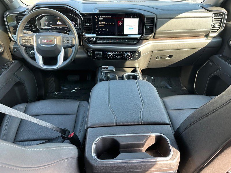 Used 2025 GMC Sierra 1500 SLT w/ SLT Convenience Package AWD/4WD image 15