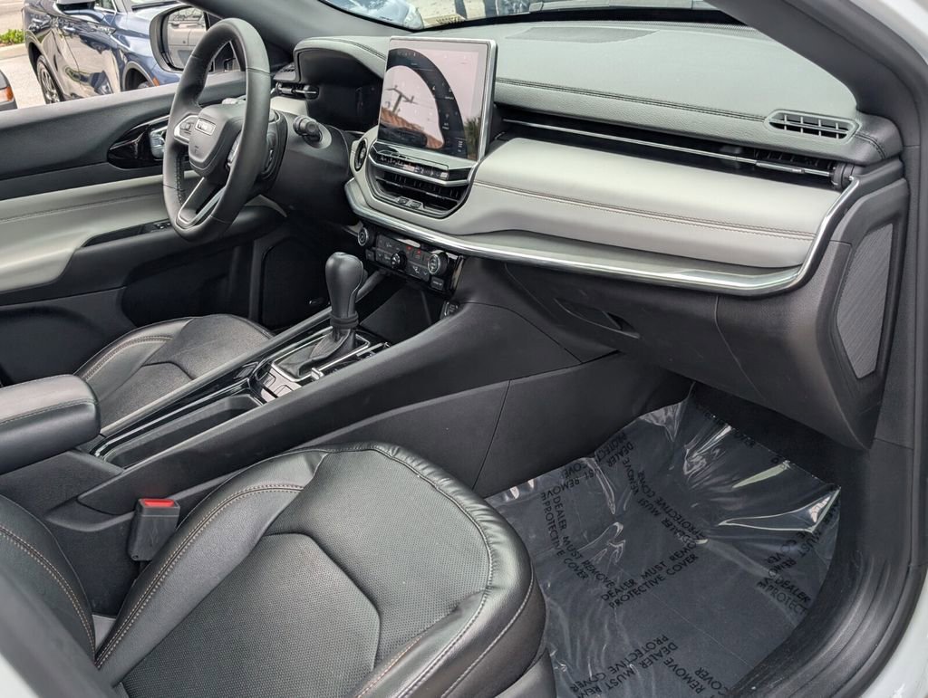 Used 2023 Jeep Compass Limited w/ Elite Group image 19