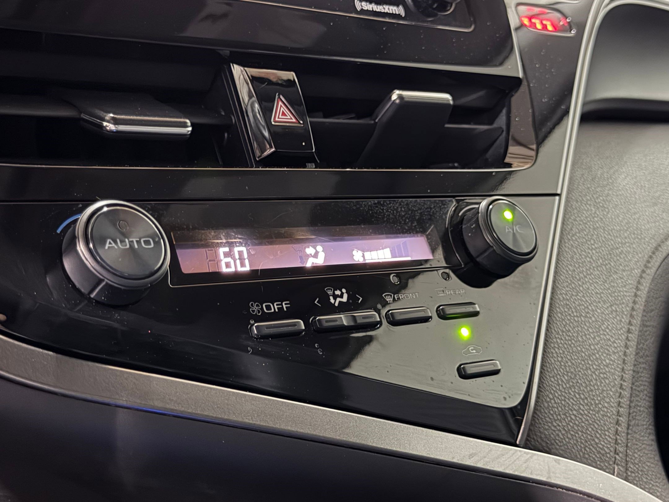 Used 2021 Toyota Camry SE image 26