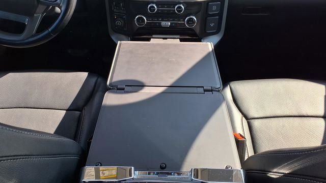 Used 2023 Ford F150 Lariat w/ Trailer Tow Package image 24