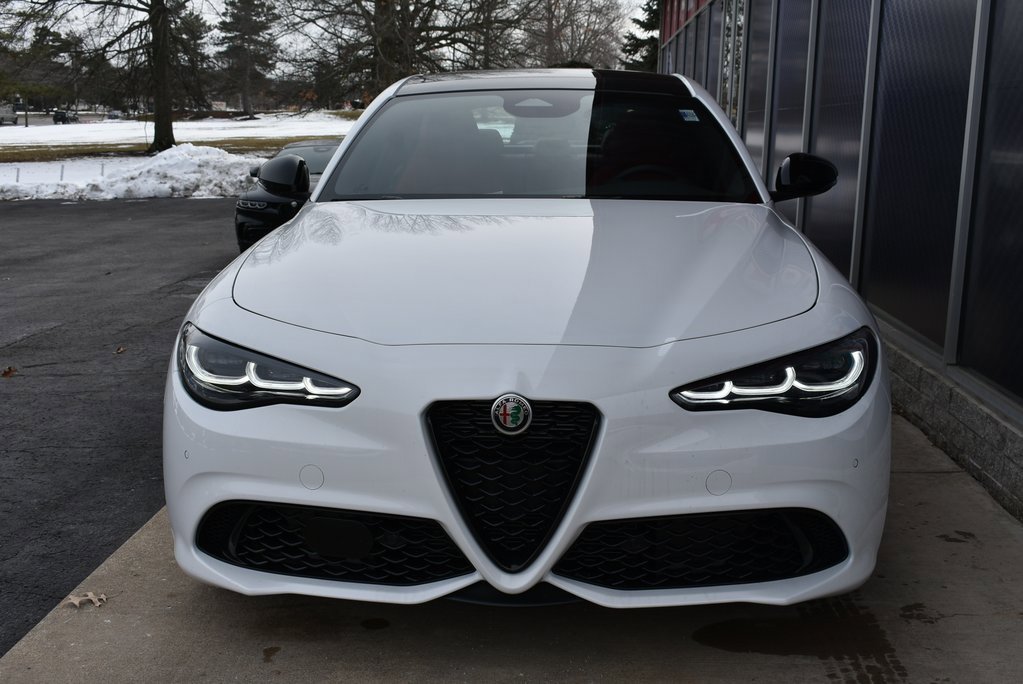 New 2025 Alfa Romeo Giulia AWD image 7