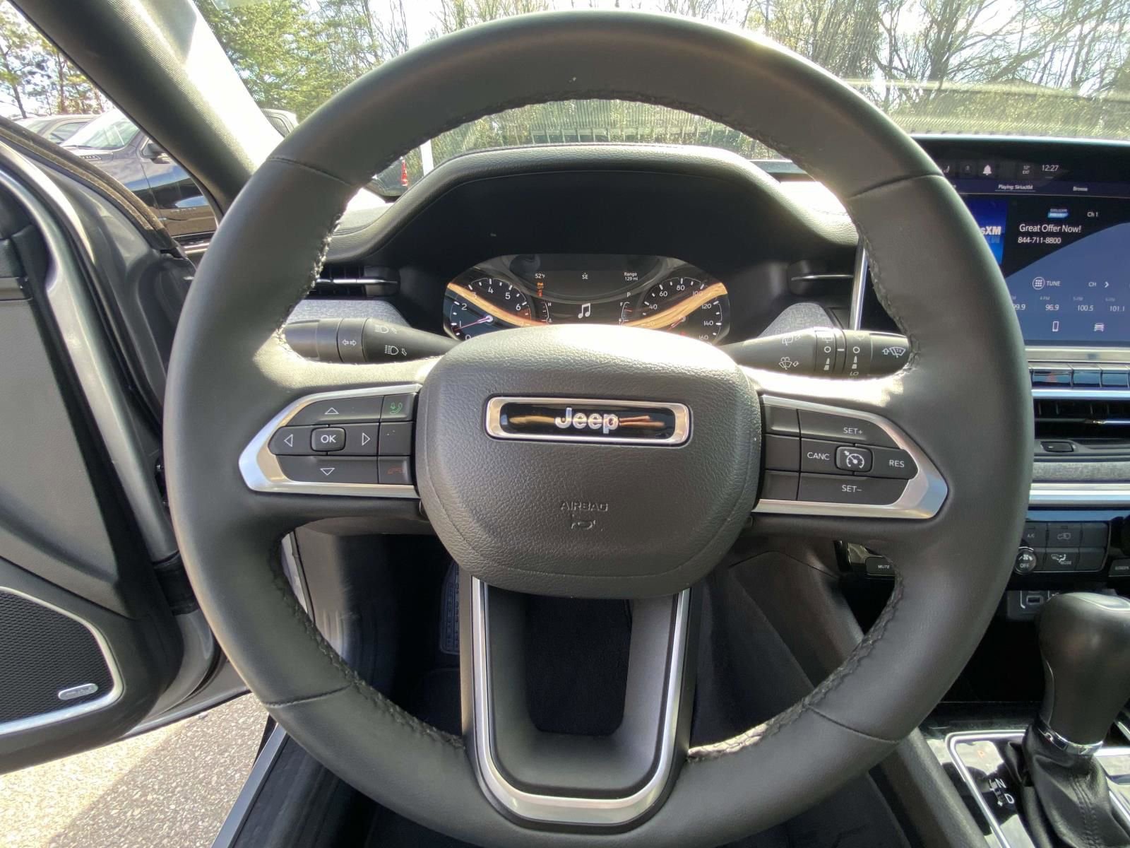 Used 2023 Jeep Compass Latitude w/ Sun and Sound Group image 21