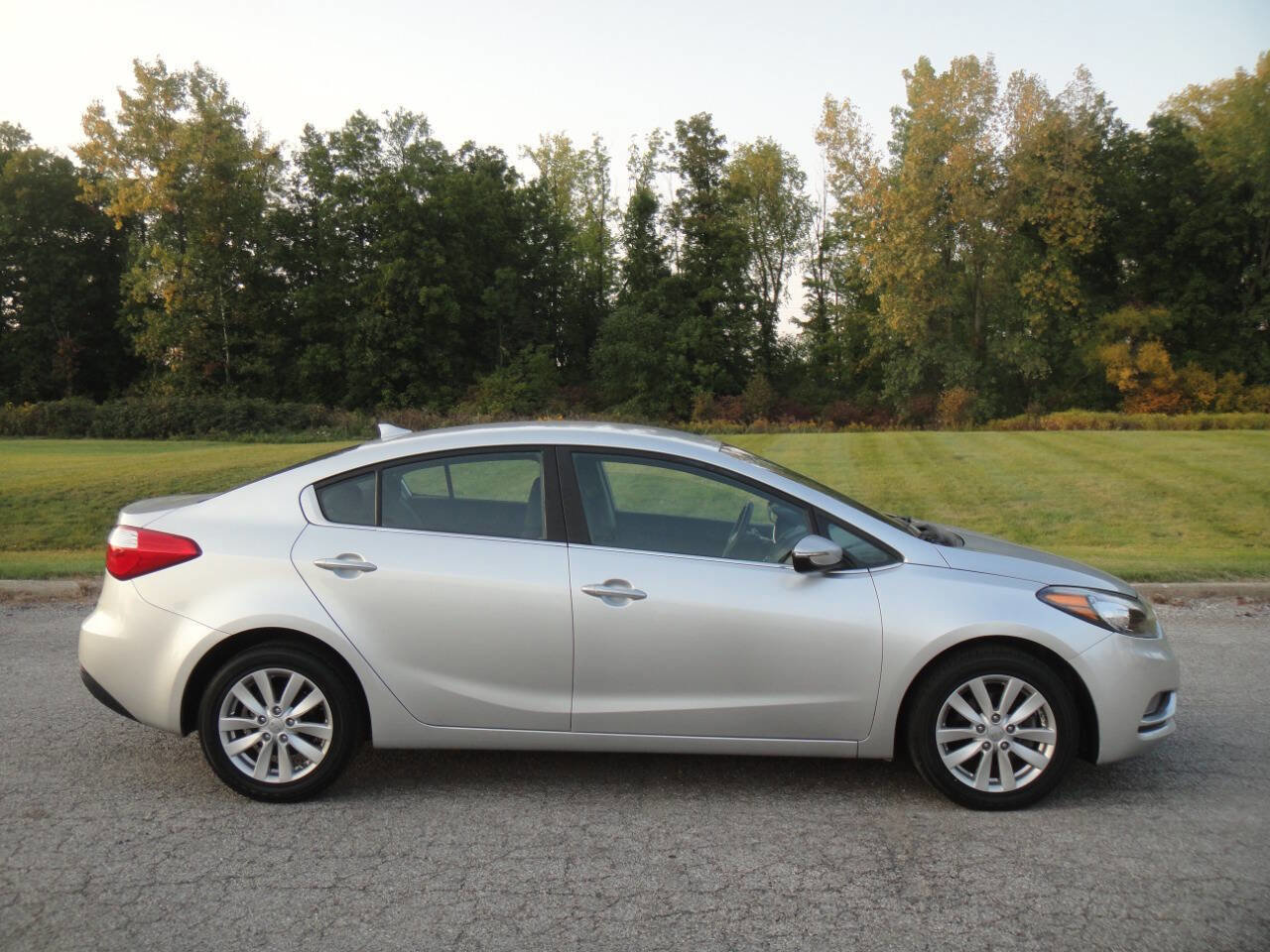 Used 2014 Kia Forte EX FWD image 5