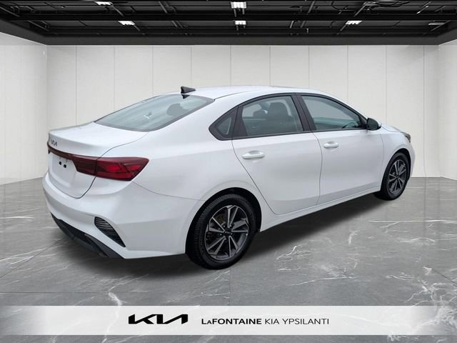 Used 2023 Kia Forte LXS FWD image 5