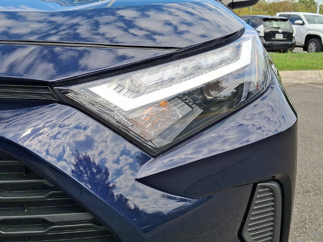 Used 2025 Toyota RAV4 XLE AWD/4WD image 9