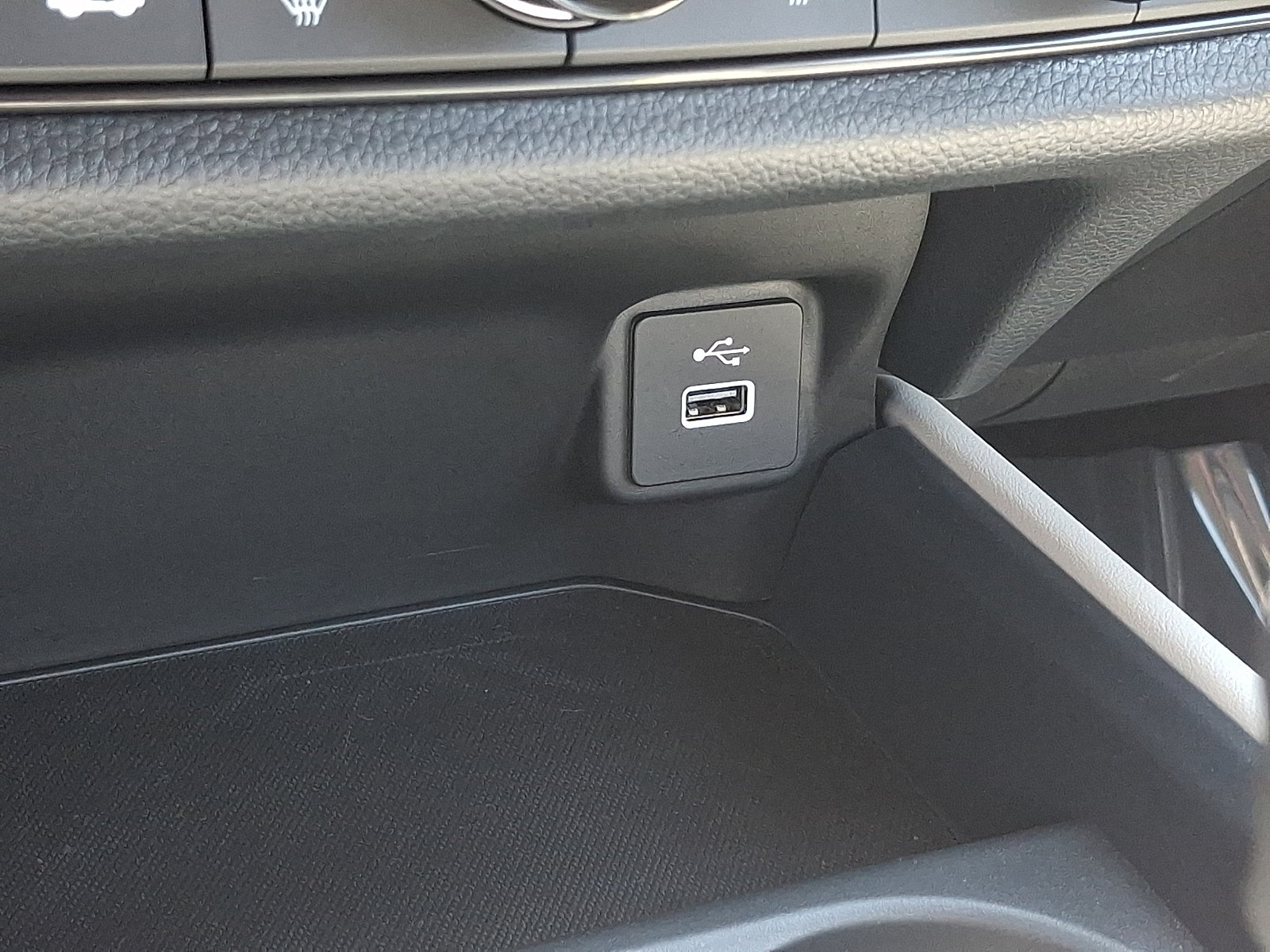 Used 2025 Honda HR-V LX image 23
