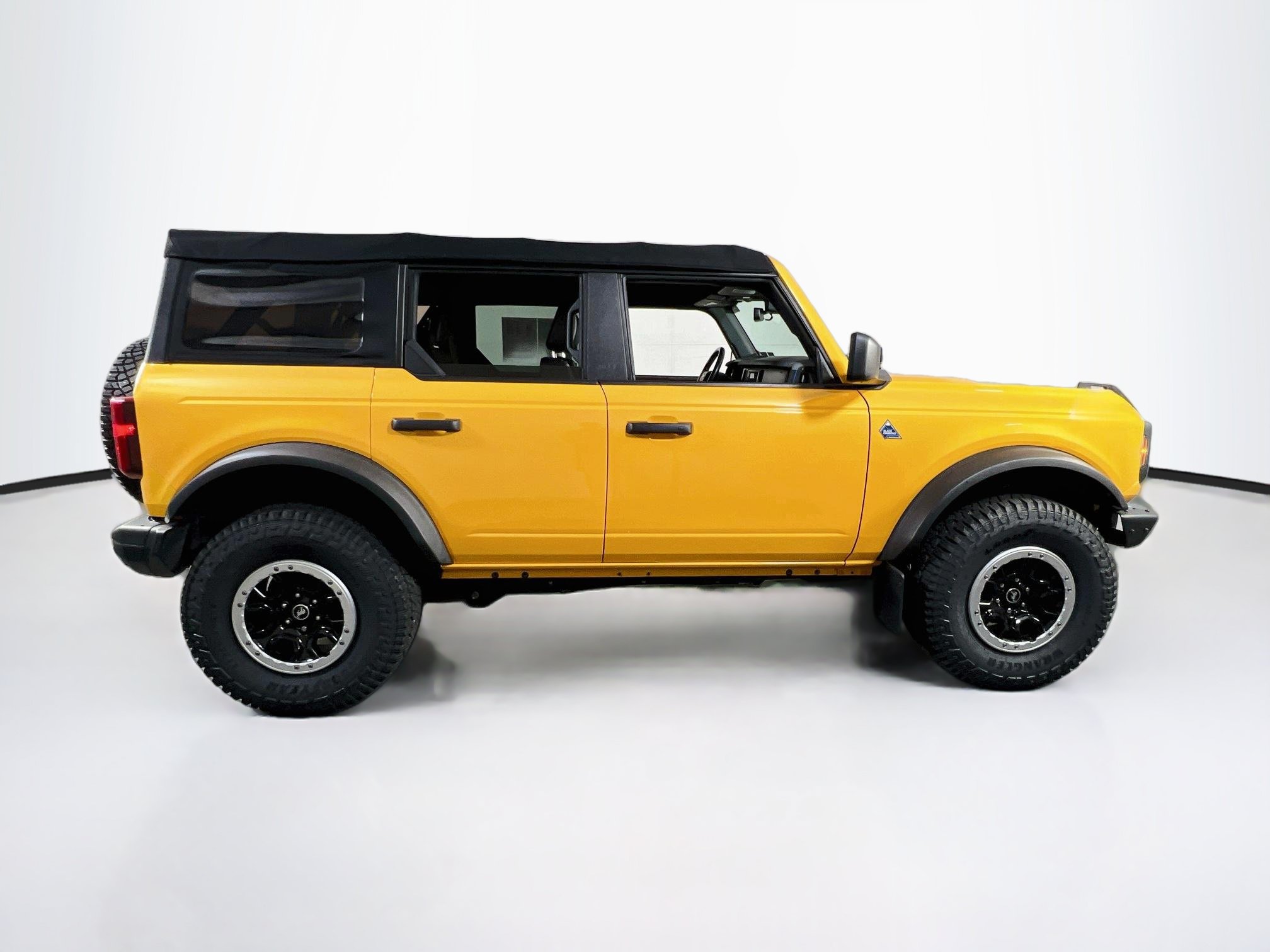 Used 2021 Ford Bronco Black Diamond w/ Sasquatch Package AWD/4WD image 4