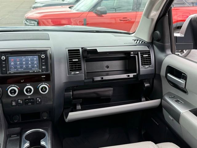 Used 2018 Toyota Sequoia Limited AWD/4WD image 32