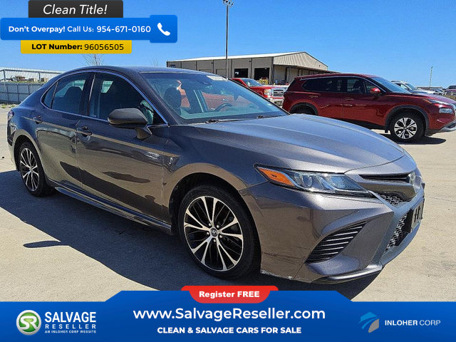 Used 2020 Toyota Camry SE FWD image 5