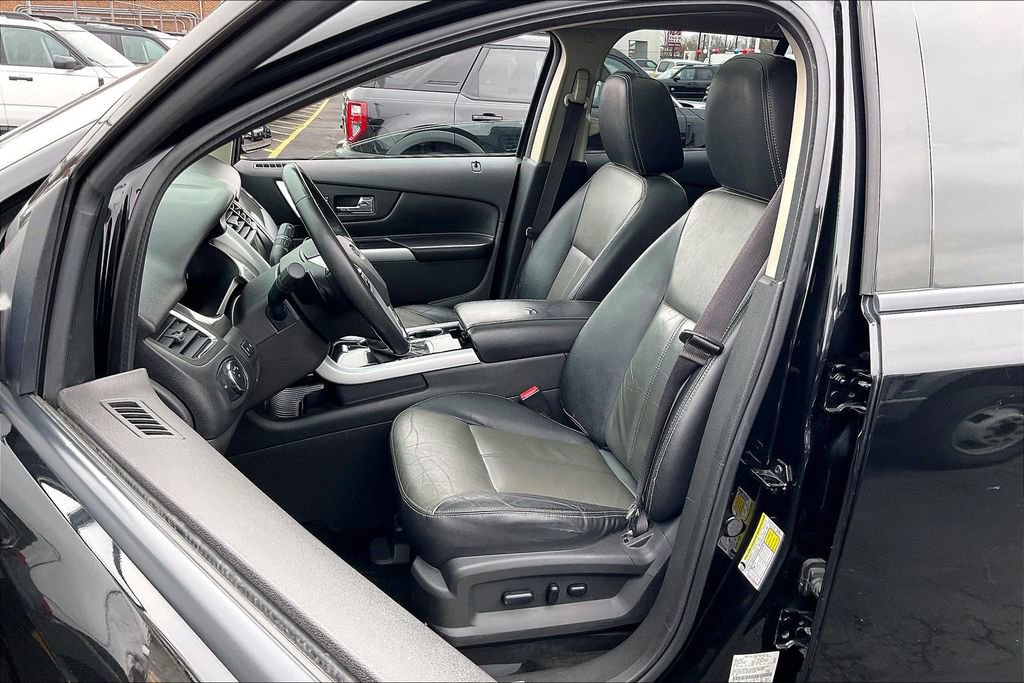 Used 2013 Ford Edge Sport w/ Driver Entry Pkg image 23