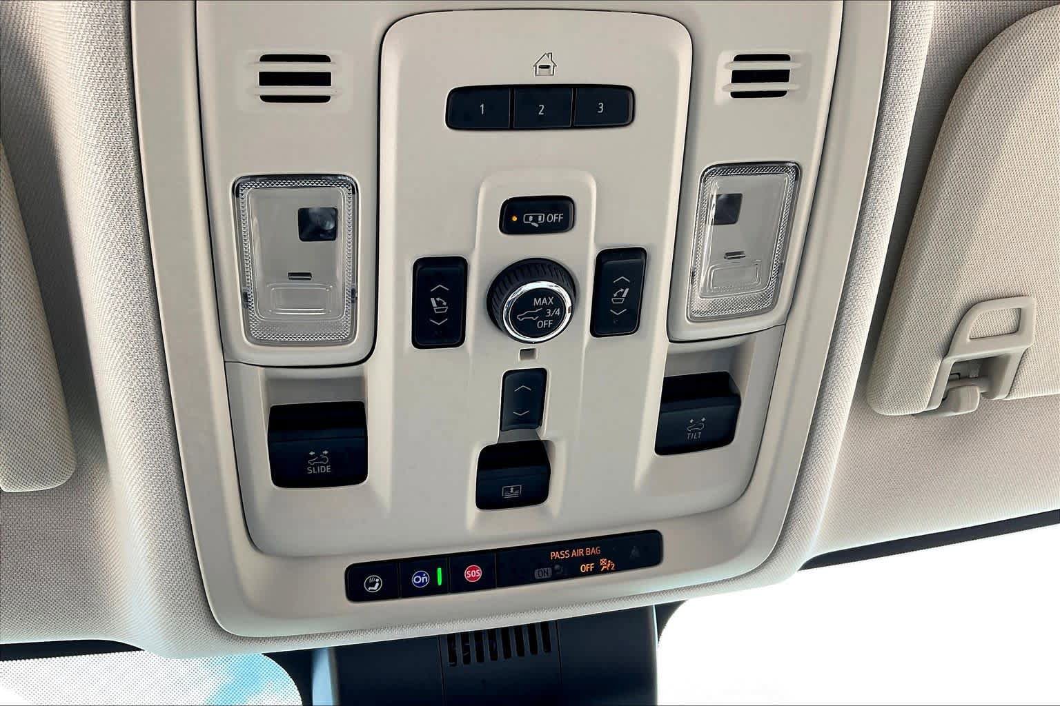 Used 2023 GMC Yukon XL Denali image 33
