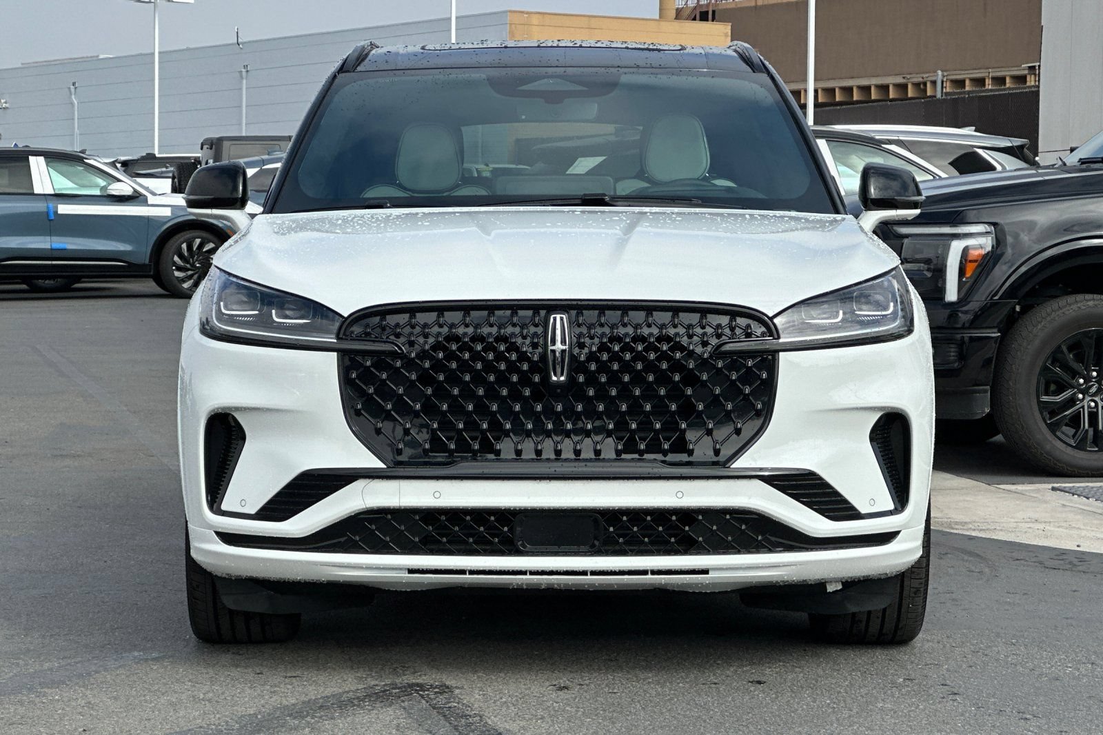 New 2026 Lincoln Aviator Black Label w/ Black Label Special Edition AWD/4WD image 8