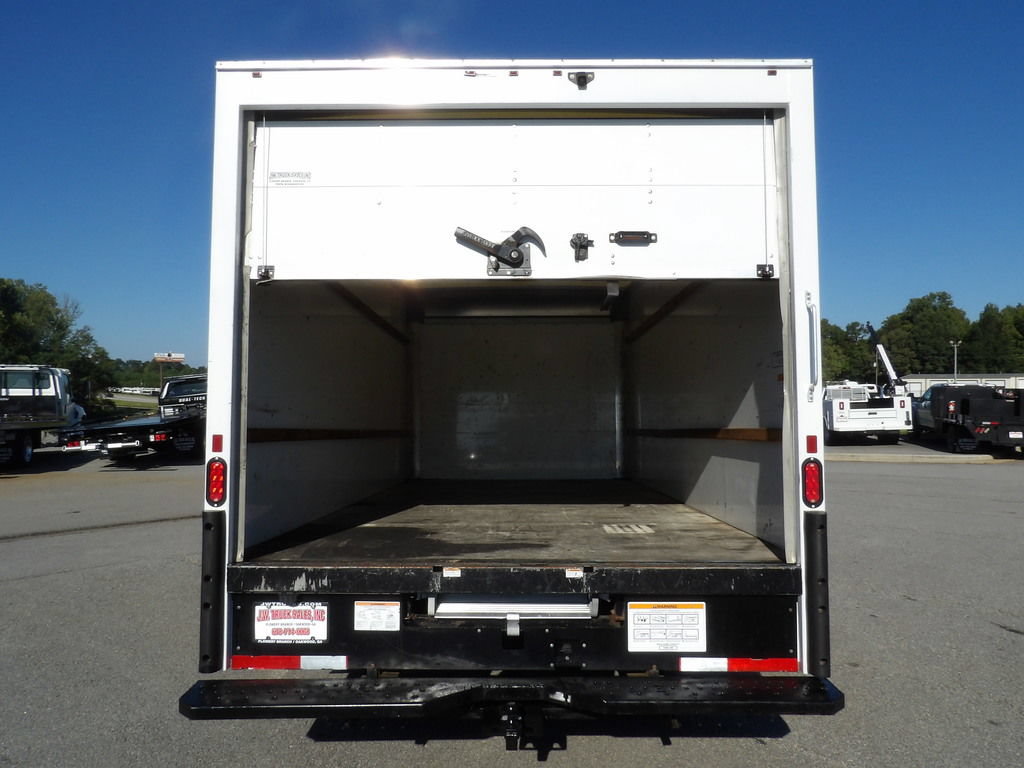 Used 2022 GMC Savana 3500 Extended w/ Power Convenience Package RWD image 36