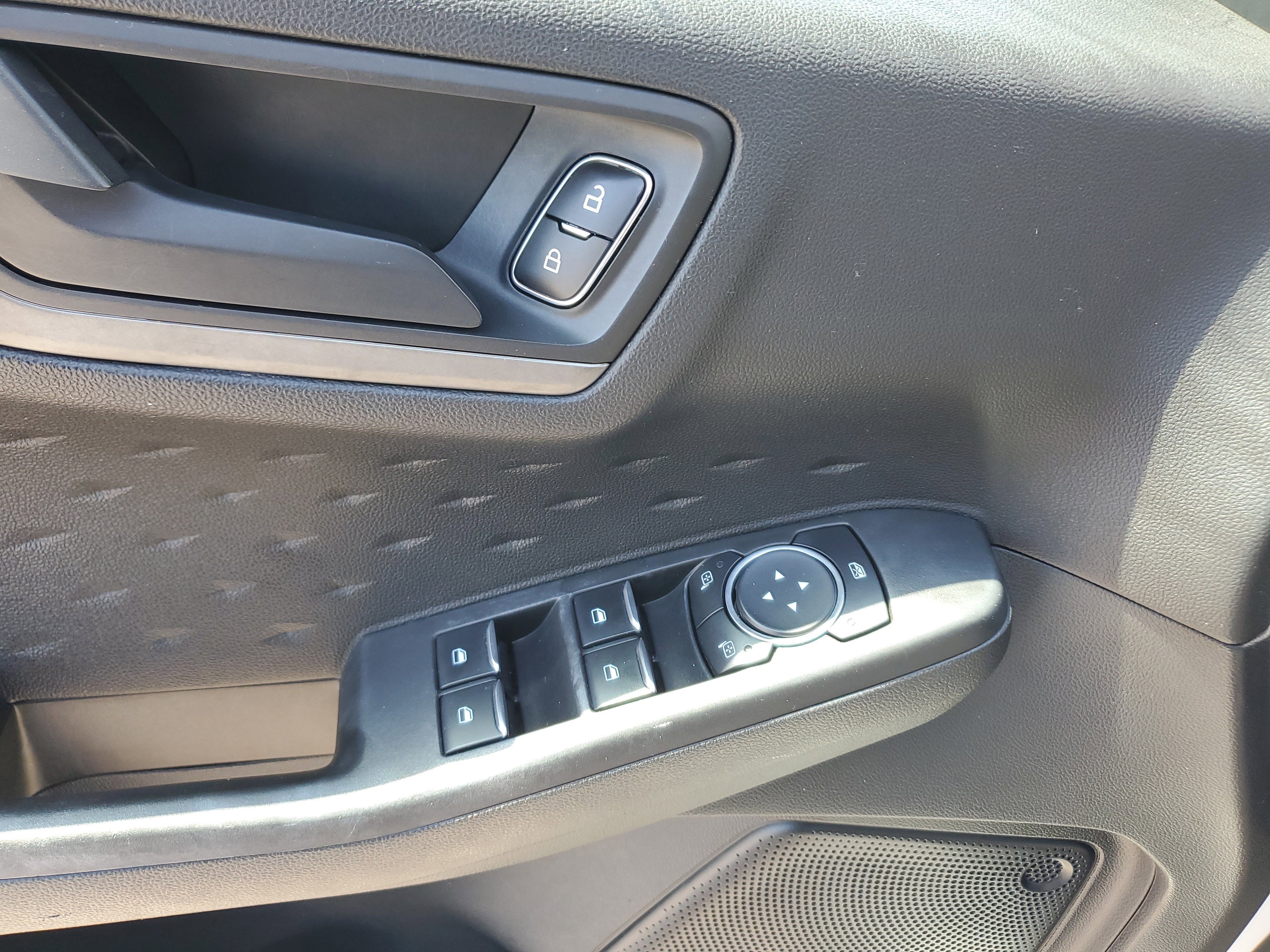 Used 2020 Ford Escape S image 26