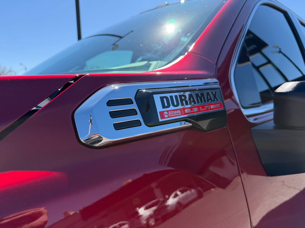 Used 2024 GMC Sierra 2500 SLT w/ SLT Premium Package image 12