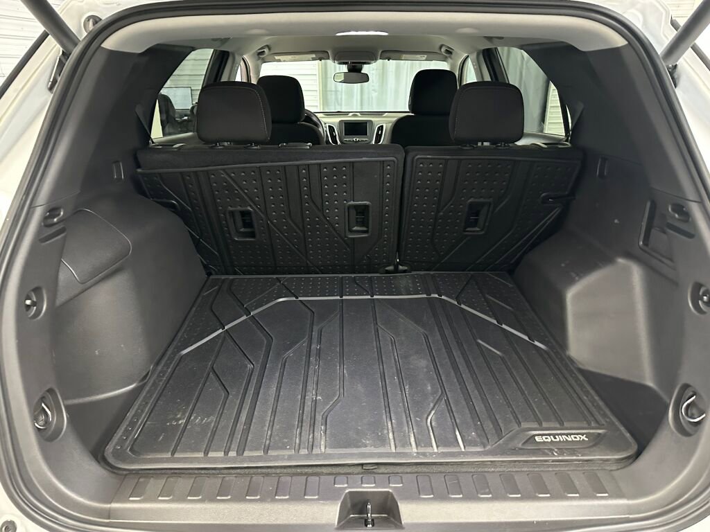 Certified 2024 Chevrolet Equinox LT w/ LPO, Floor Liner Package image 24