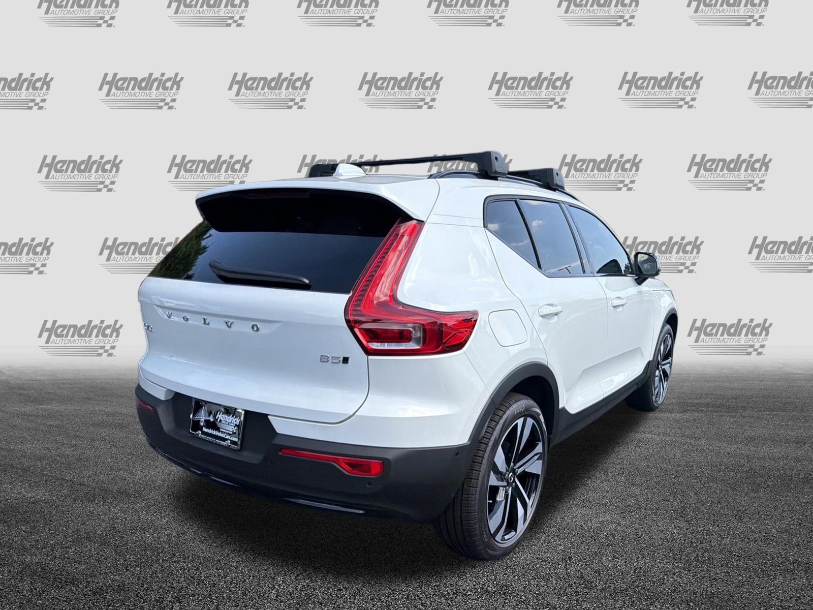 New 2026 Volvo XC40 B5 Ultra w/ Protection Package Premier AWD/4WD image 9
