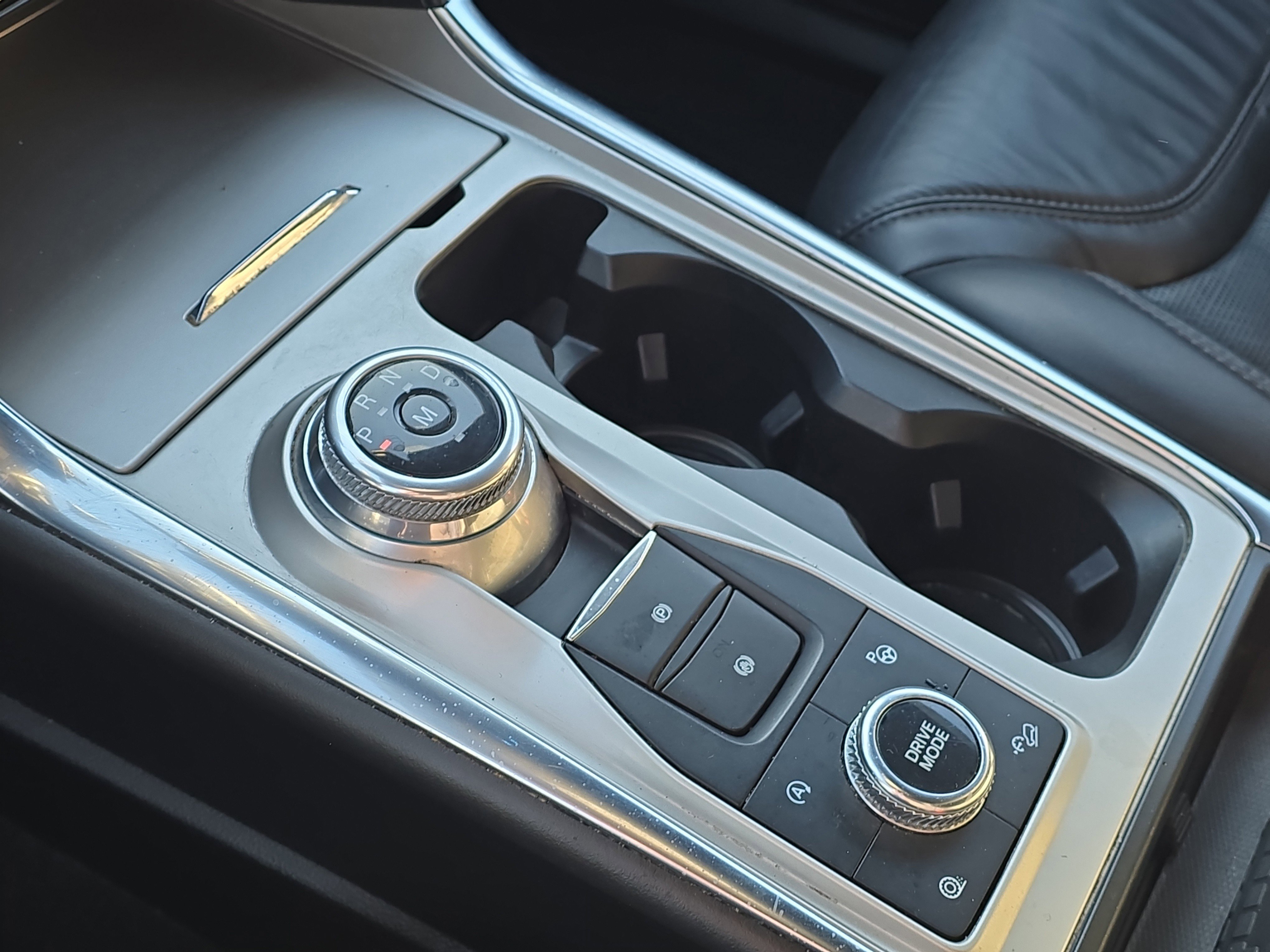 Certified 2021 Ford Explorer Platinum w/ Equipment Group 601A image 32