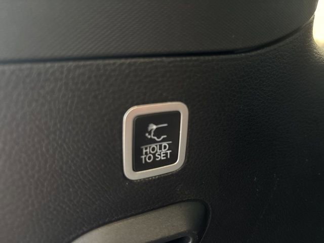 Used 2024 Jeep Grand Wagoneer Series III w/ Rear Seat Video Group 1 image 19